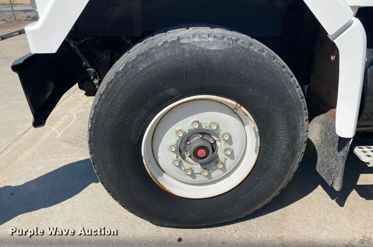 image for item DL7143 1991 White GMC Autocar  bridge inspection truck