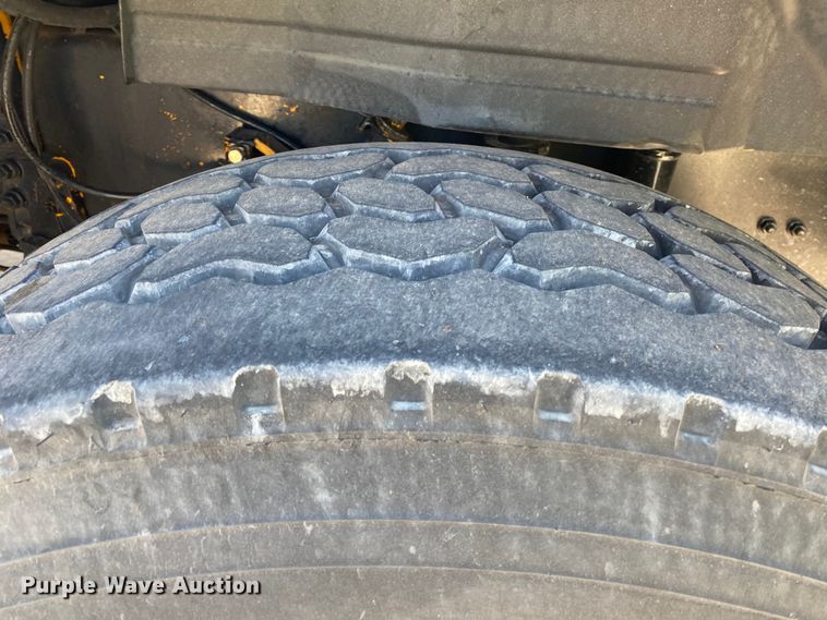 image for item DL7143 1991 White GMC Autocar  bridge inspection truck