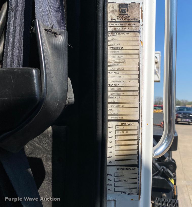 image for item DL7143 1991 White GMC Autocar  bridge inspection truck