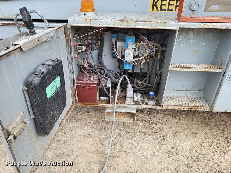 image for item DO3637 2000 Skyjack SJ9250  scissor lift