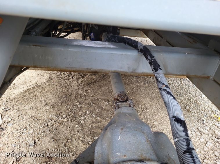 image for item DO3637 2000 Skyjack SJ9250  scissor lift