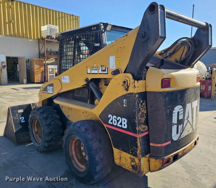 image for item DO4298 2005 Caterpillar 262B  skid steer loader