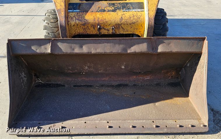 image for item DO4298 2005 Caterpillar 262B  skid steer loader