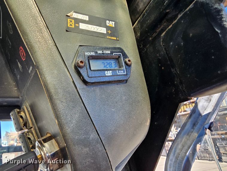 image for item DO4298 2005 Caterpillar 262B  skid steer loader