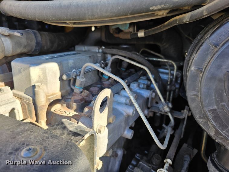 image for item DO4298 2005 Caterpillar 262B  skid steer loader