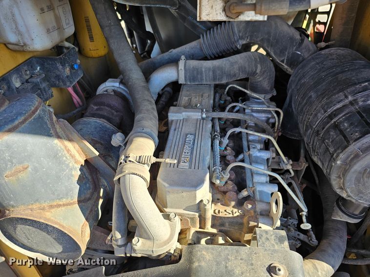 image for item DO4298 2005 Caterpillar 262B  skid steer loader