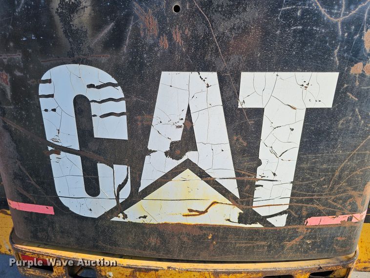 image for item DO4298 2005 Caterpillar 262B  skid steer loader