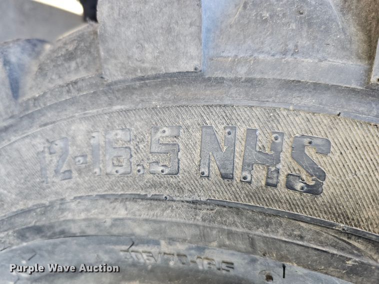 image for item DO4298 2005 Caterpillar 262B  skid steer loader