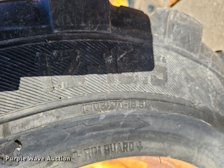 image for item DO4298 2005 Caterpillar 262B  skid steer loader