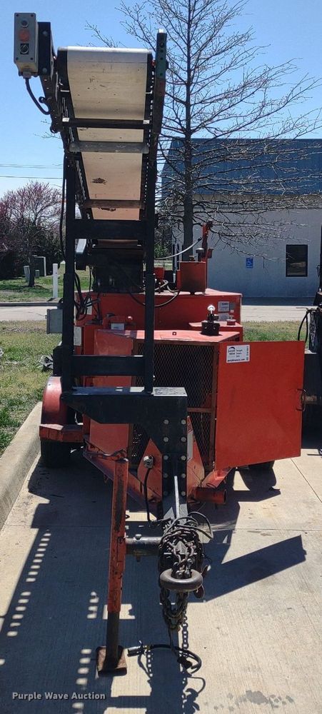 image for item DQ1651 1995 Crafco EZ Pour 200D  melter applicator