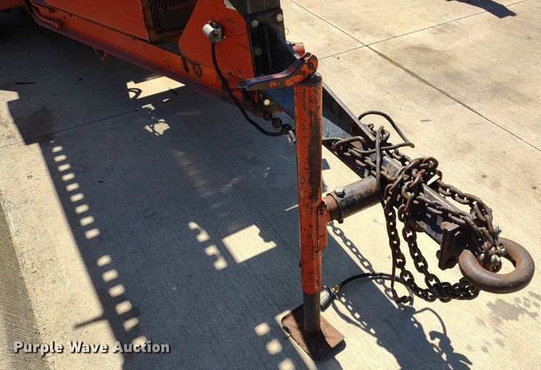 image for item DQ1651 1995 Crafco EZ Pour 200D  melter applicator