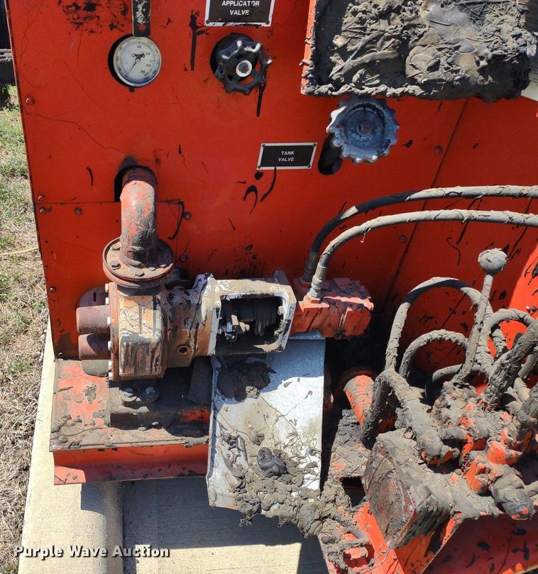 image for item DQ1651 1995 Crafco EZ Pour 200D  melter applicator