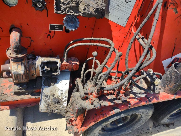 image for item DQ1651 1995 Crafco EZ Pour 200D  melter applicator