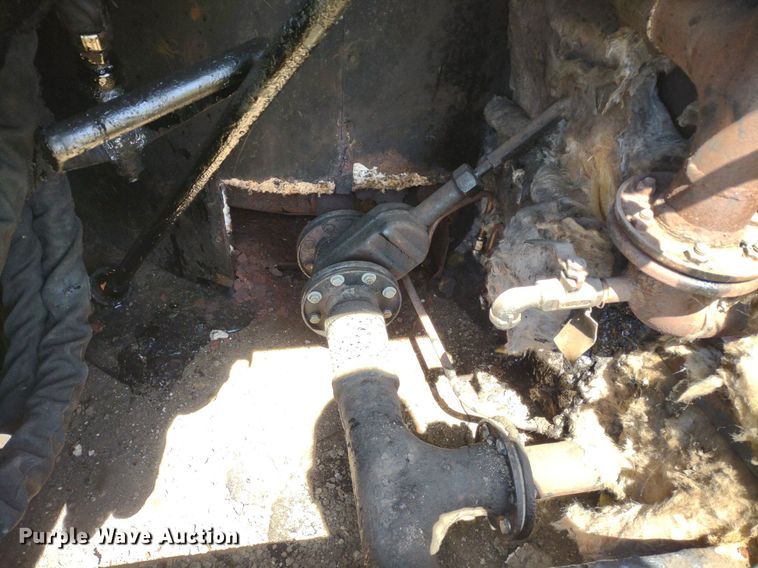 image for item DQ1651 1995 Crafco EZ Pour 200D  melter applicator