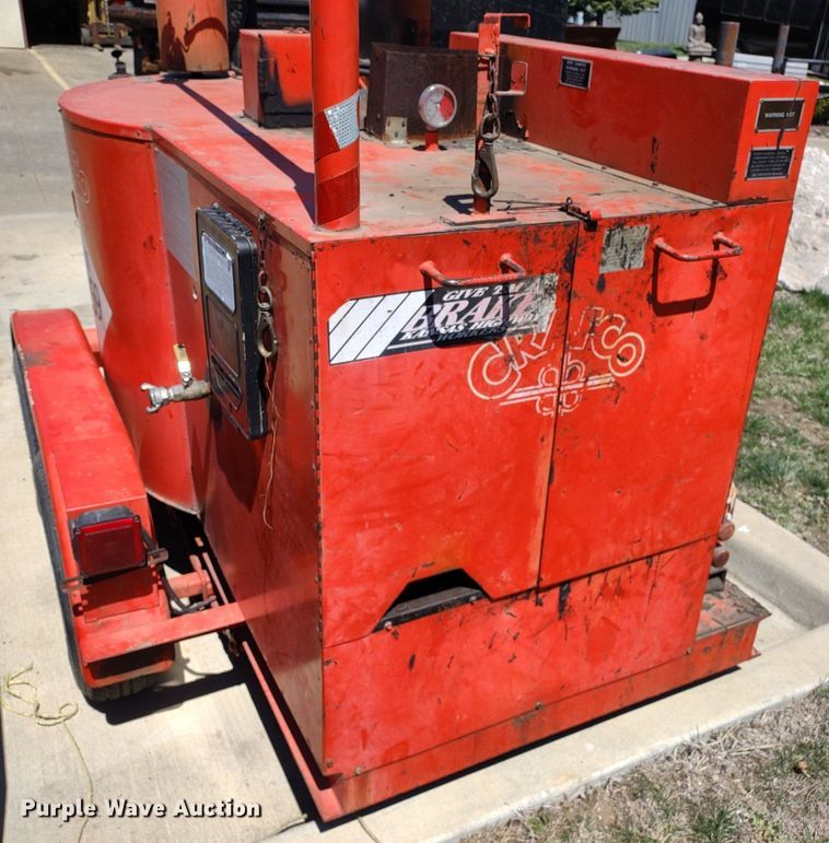 image for item DQ1651 1995 Crafco EZ Pour 200D  melter applicator