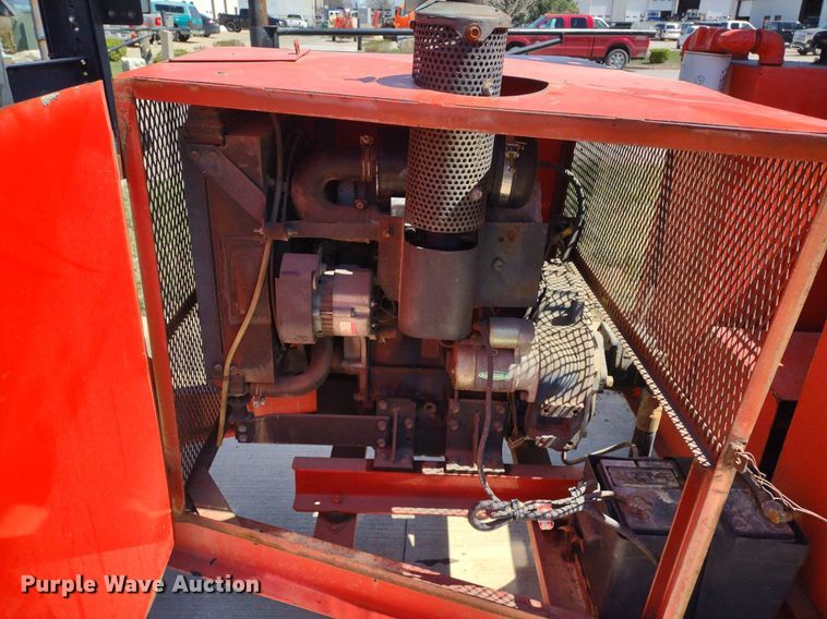 image for item DQ1651 1995 Crafco EZ Pour 200D  melter applicator