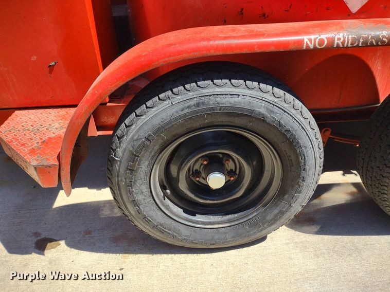 image for item DQ1651 1995 Crafco EZ Pour 200D  melter applicator