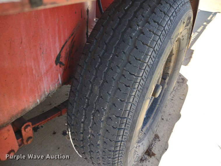 image for item DQ1651 1995 Crafco EZ Pour 200D  melter applicator