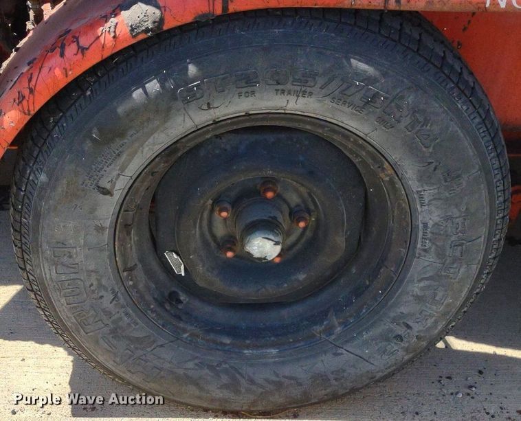 image for item DQ1651 1995 Crafco EZ Pour 200D  melter applicator