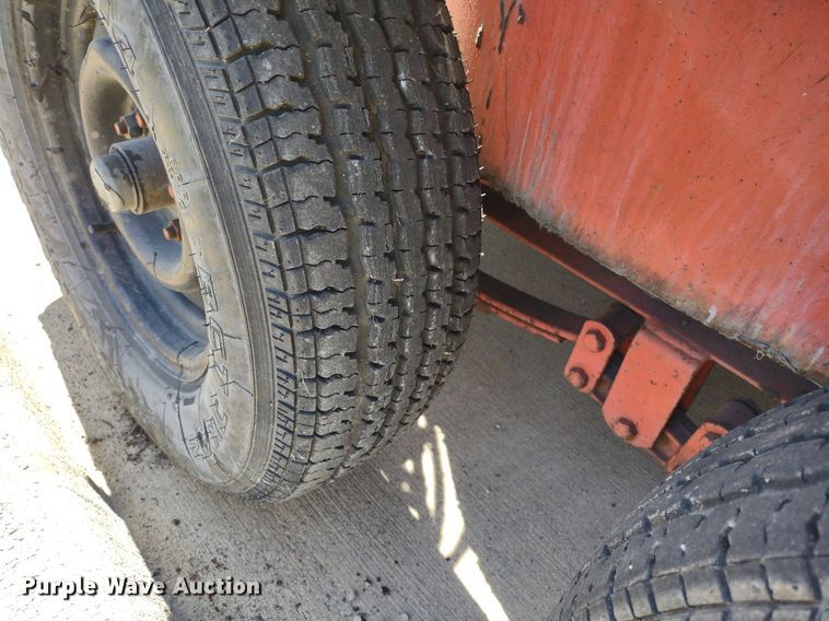 image for item DQ1651 1995 Crafco EZ Pour 200D  melter applicator