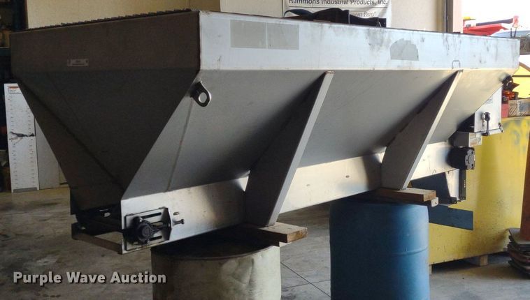 image for item DQ1654 Henderson FSP2x8xELECTRIC  spreader