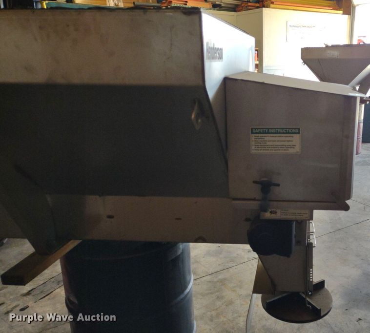 image for item DQ1655 Henderson FSP2x8xELECTRIC  spreader