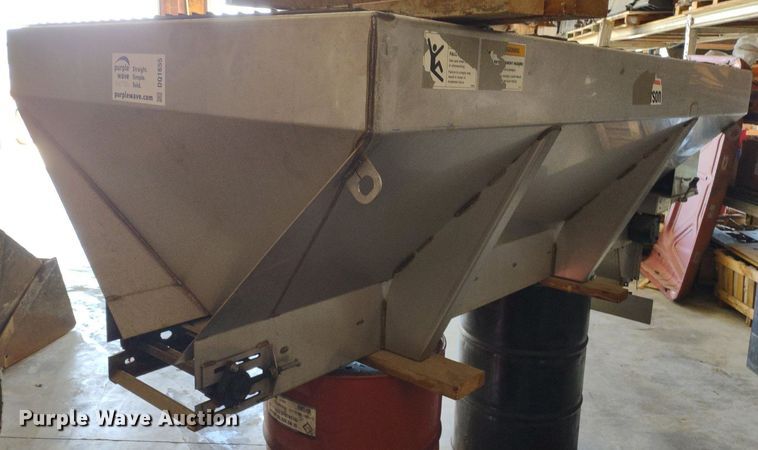 image for item DQ1655 Henderson FSP2x8xELECTRIC  spreader