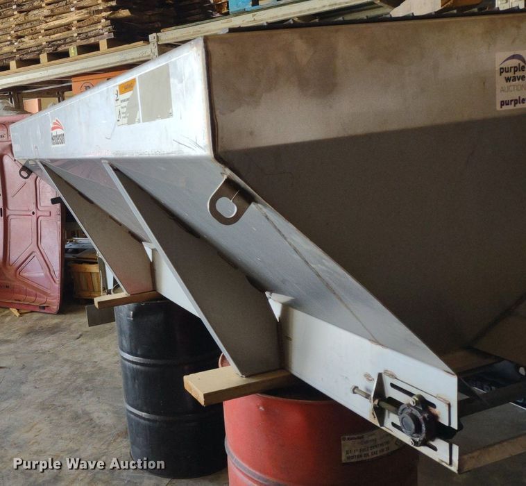 image for item DQ1655 Henderson FSP2x8xELECTRIC  spreader
