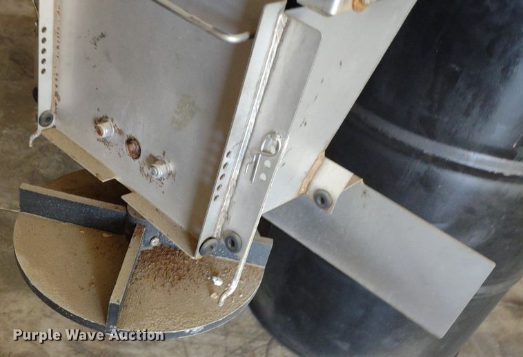 image for item DQ1655 Henderson FSP2x8xELECTRIC  spreader