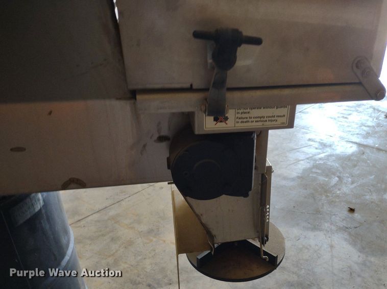 image for item DQ1655 Henderson FSP2x8xELECTRIC  spreader