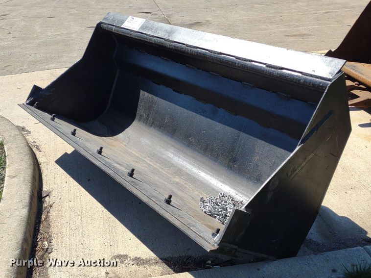 image for item DQ1656 North American Attachment  loader bucket