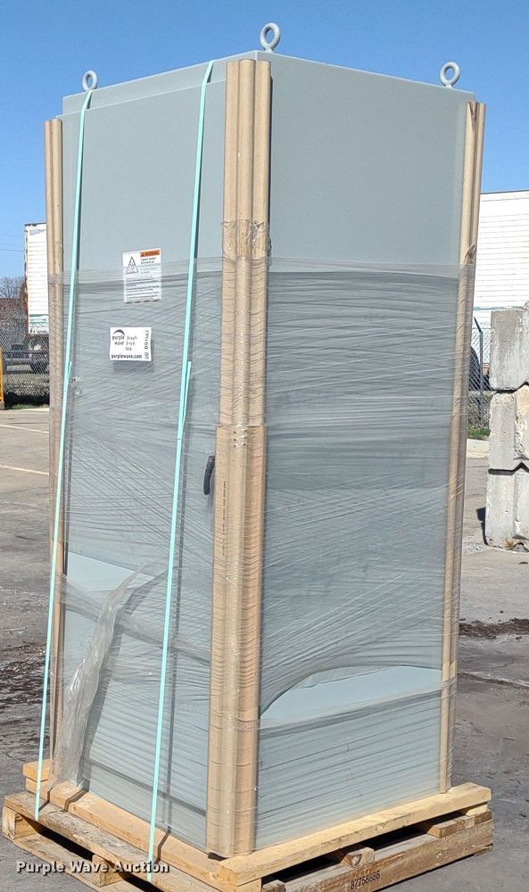 image for item DQ1663 Metal cabinet