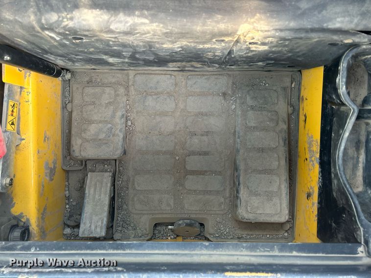 image for item DR4549 2021 New Holland L328  skid steer loader