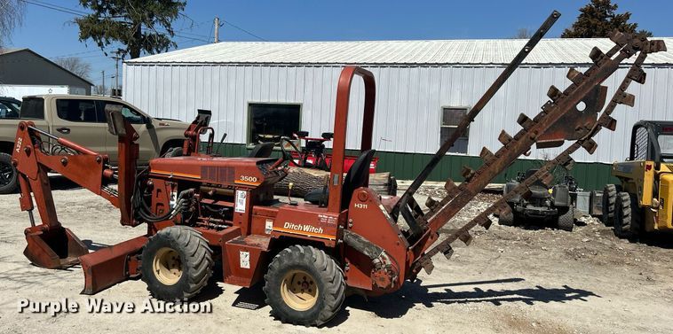 image for item DR4560 1996 Ditch Witch 3500  trencher