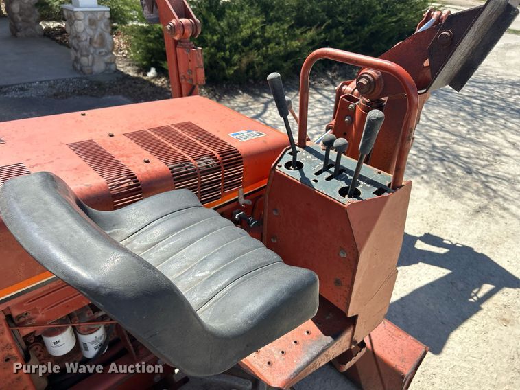 image for item DR4560 1996 Ditch Witch 3500  trencher