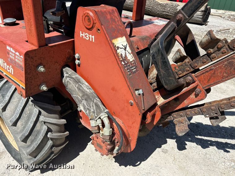 image for item DR4560 1996 Ditch Witch 3500  trencher