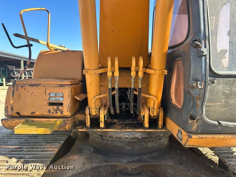 image for item DR4561 2001 Case CX210  excavator