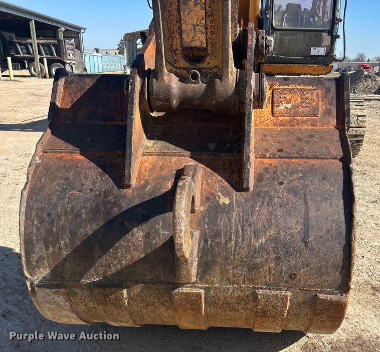 image for item DR4561 2001 Case CX210  excavator