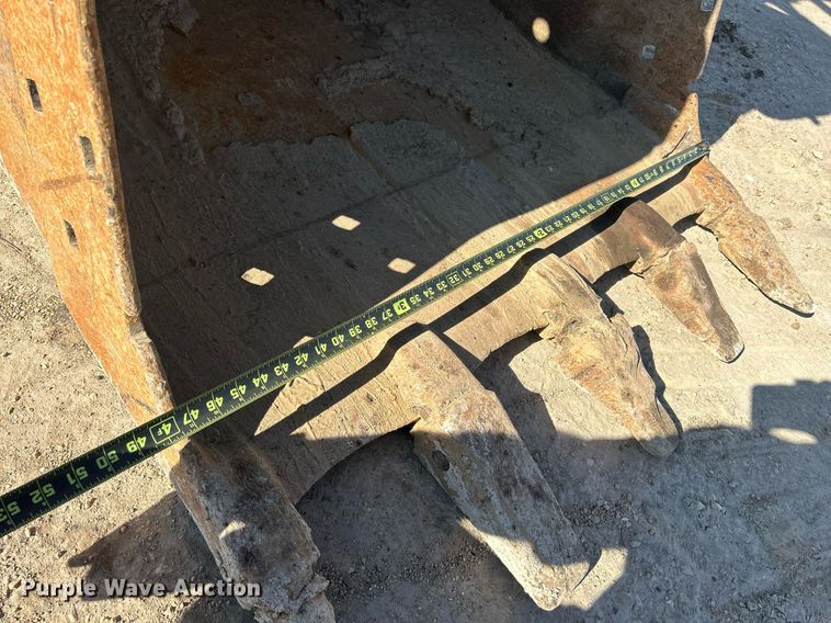 image for item DR4561 2001 Case CX210  excavator