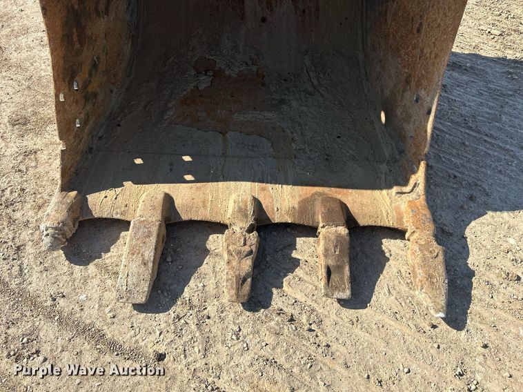 image for item DR4561 2001 Case CX210  excavator