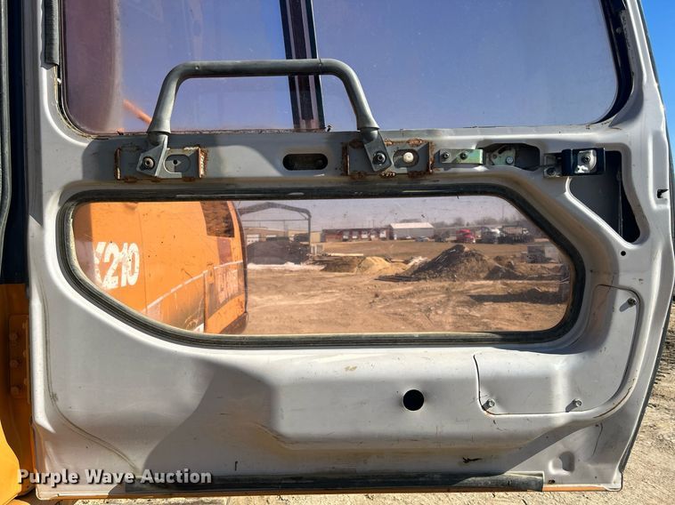 image for item DR4561 2001 Case CX210  excavator