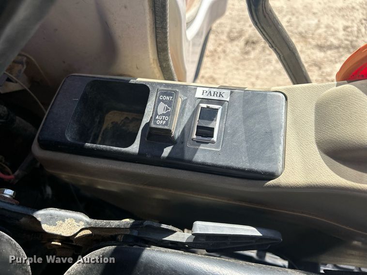 image for item DR4561 2001 Case CX210  excavator