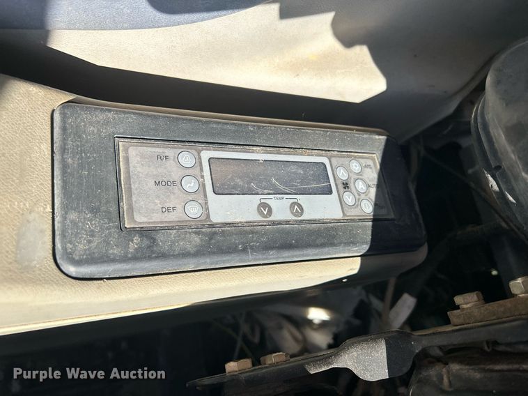 image for item DR4561 2001 Case CX210  excavator