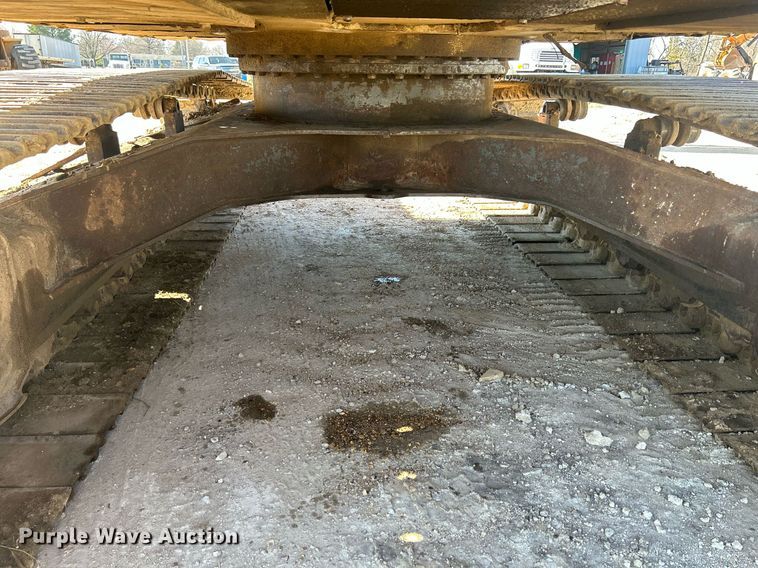 image for item DR4561 2001 Case CX210  excavator