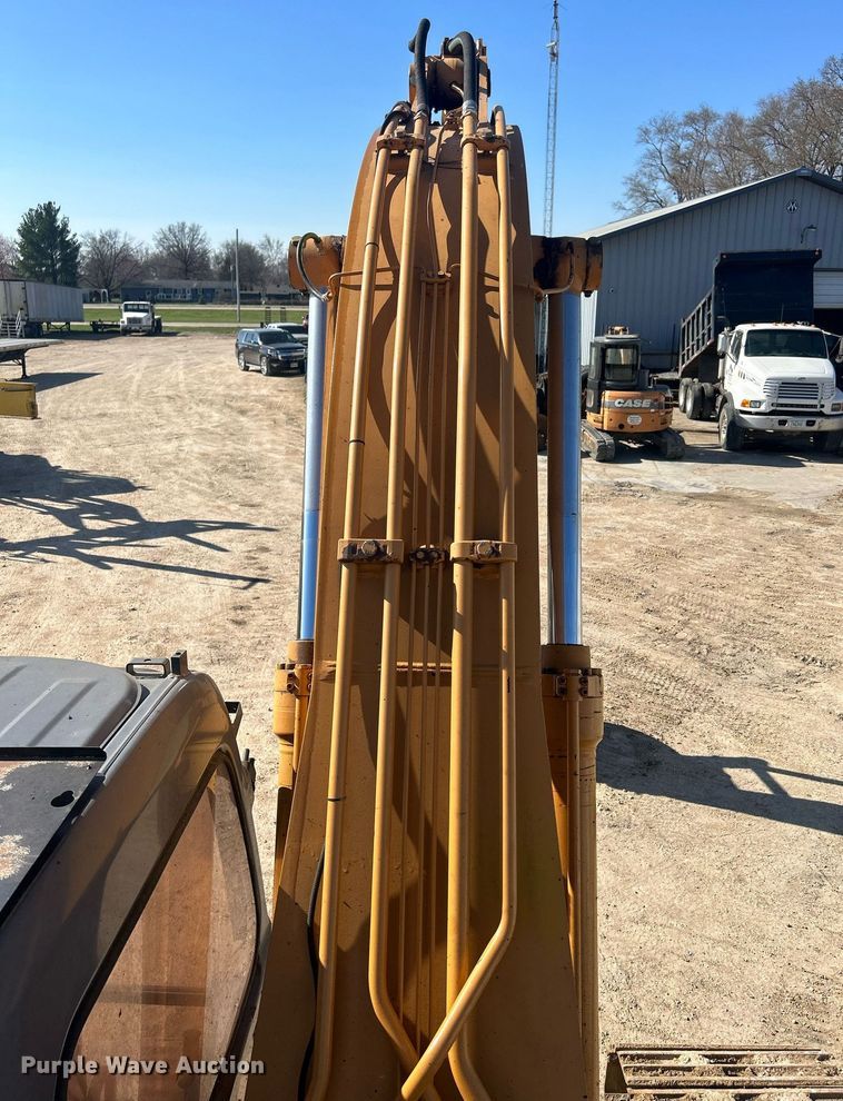 image for item DR4561 2001 Case CX210  excavator