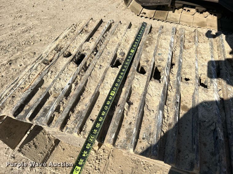 image for item DR4561 2001 Case CX210  excavator