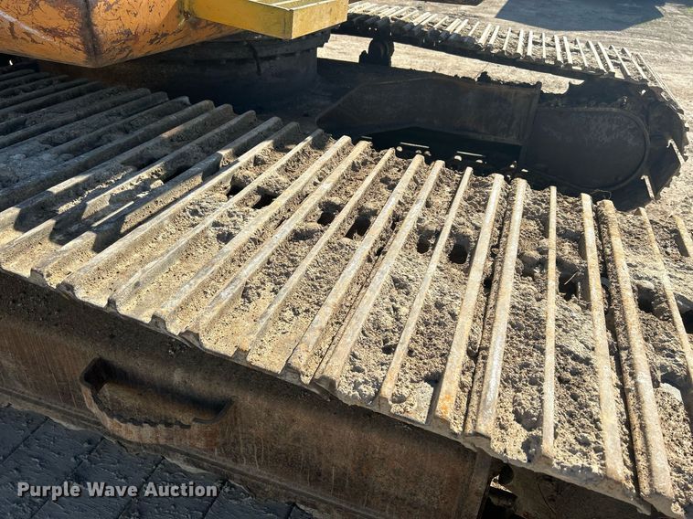 image for item DR4561 2001 Case CX210  excavator