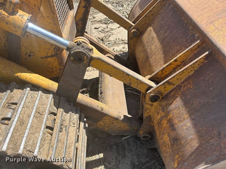 image for item DR4564 1979 John Deere 450C  track loader