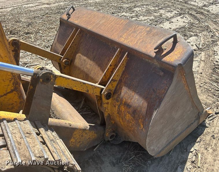 image for item DR4564 1979 John Deere 450C  track loader