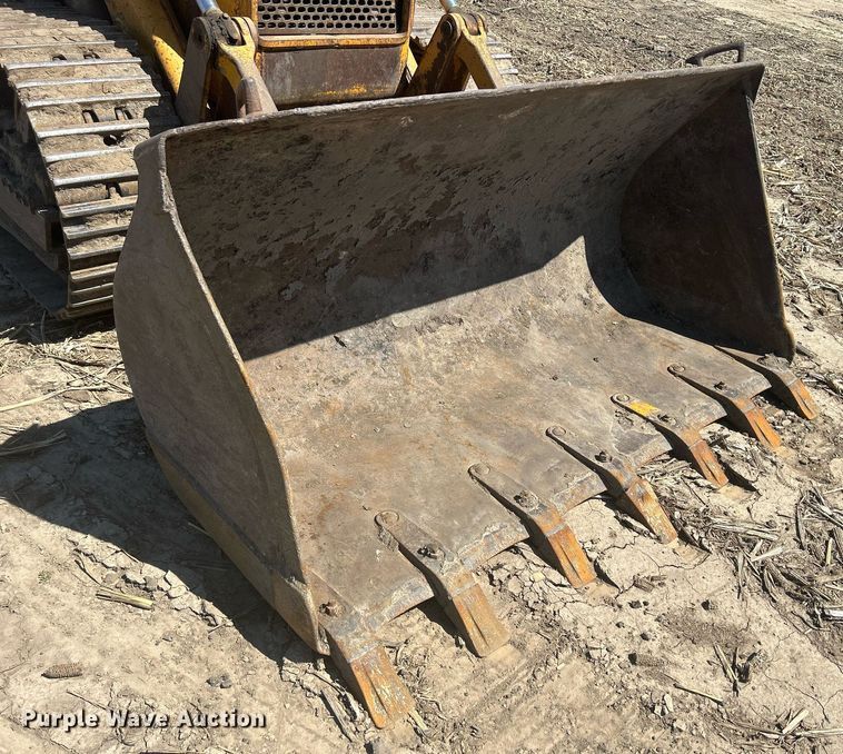 image for item DR4564 1979 John Deere 450C  track loader